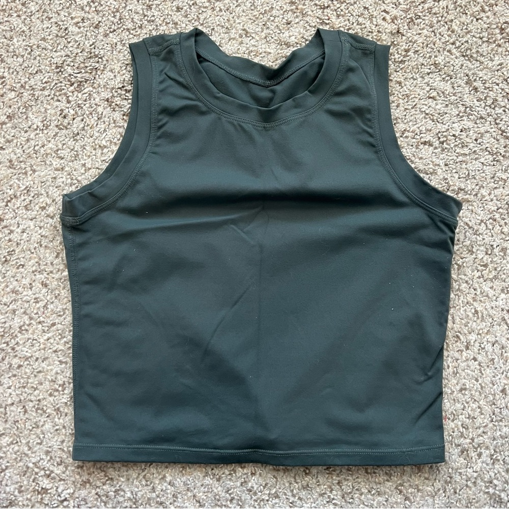 Paragon Colombia Crop Top